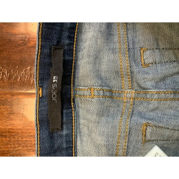 Joe's Blue Medium Wash Straight Leg Fit, Size 25 - Picture 4 of 8